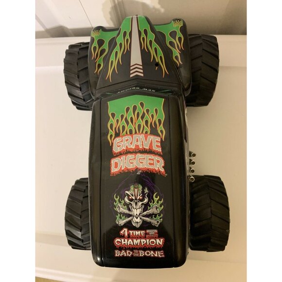 New Bright 1:10 RC 9.6V Monster Jam Grave Digger Truck No remote‎ Crawler Rare - Picture 9 of 11